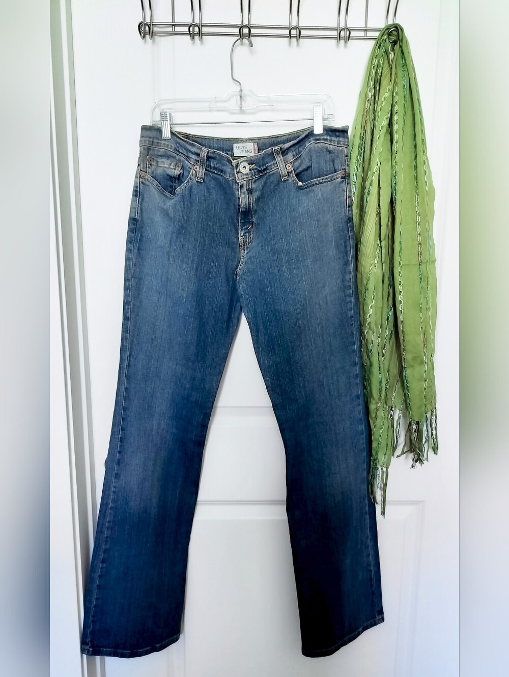 Levi's Junior 11 Vintage Y2K Low Rise Bootcut Jeans Medium Wash